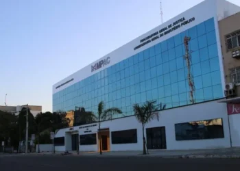 Promotores da Amazônia receberam acima do teto constitucional em 2024, aponta Transparência Brasil