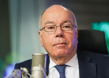 Brasil e EUA retomam diálogo e planejam nova reunião em novembro, diz Mauro Vieira