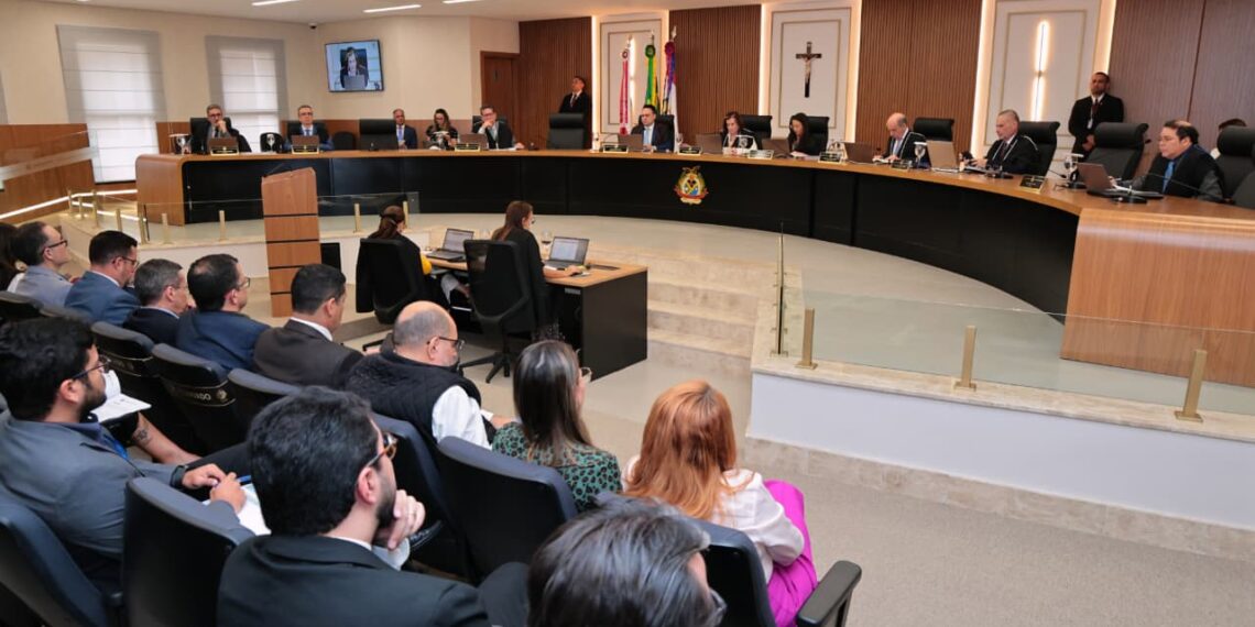 TCE-AM reprova contas da Educação de Autazes e multa ex-secretário em R$ 34 mil