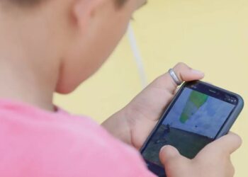 Guia auxilia adolescentes a fazerem uso seguro da internet