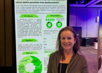 Professora da UEA é premiada em Congresso Brasileiro de adolescência