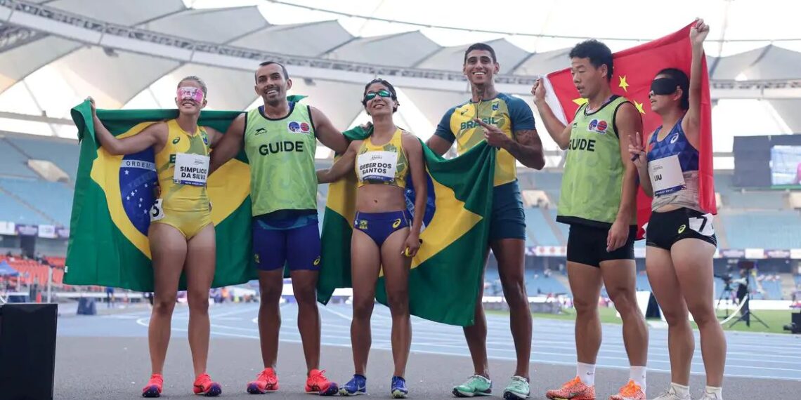 Brasil encerra Mundial de Atletismo Paralímpico em 1º lugar e faz história na Índia