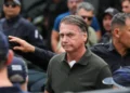Bolsonaro passa por nova audiência de custódia após STF determinar execução de pena de 27 anos