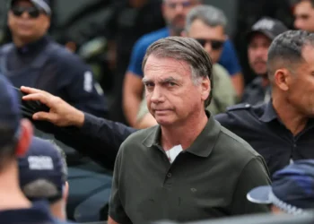 Bolsonaro passa por nova audiência de custódia após STF determinar execução de pena de 27 anos