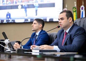 Roberto Cidade propõe política para reduzir uso de plásticos descartáveis nas escolas do Amazonas