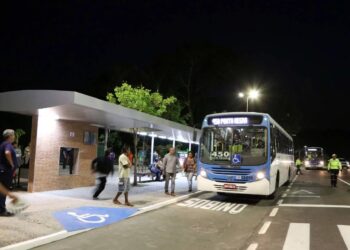 Ponta Negra terá mais ônibus em operação; veja quais linhas recebem reforço