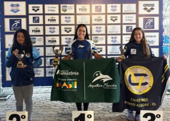 Nadadora amazonense Kathleen Manoella conquista três medalhas e dois troféus em competições nacionais