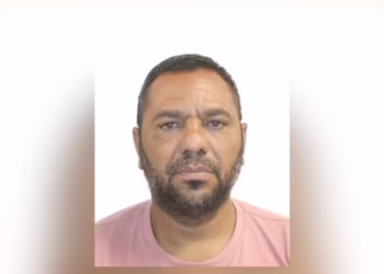 Pastor ligado ao Comando Vermelho é preso por extorquir empresas no entorno da Reduc