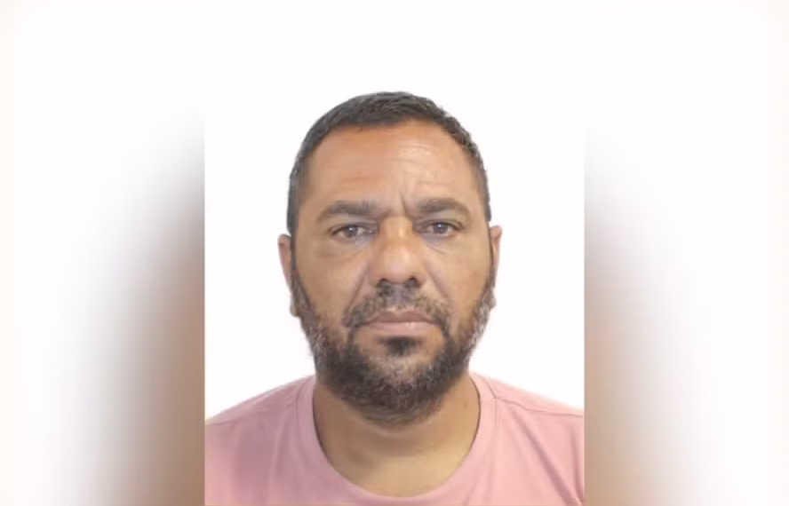 Pastor ligado ao Comando Vermelho é preso por extorquir empresas no entorno da Reduc