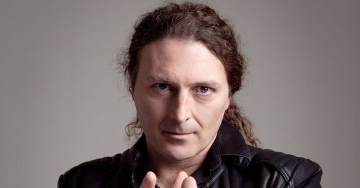 Fabio Lione deixa o Angra após 13 anos; último show será em abril de 2026