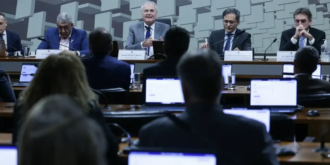 Senado aprova isenção de IR para quem ganha até R$ 5 mil e redução gradual para rendas de até R$ 7,3 mil