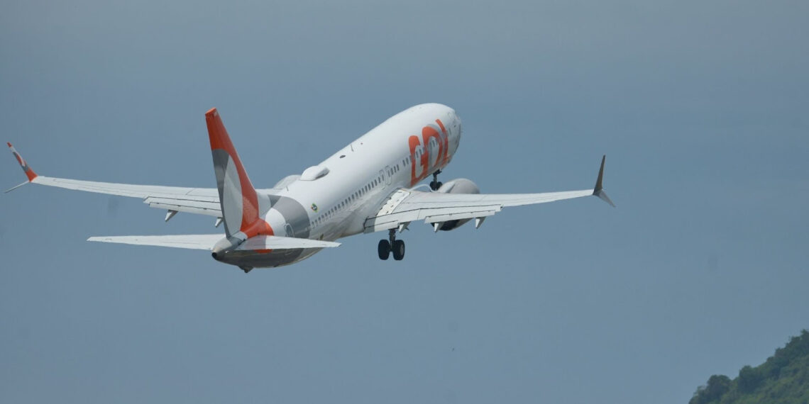 Instituto GOL lança edital nacional para apoiar projetos educacionais com doação de passagens aéreas