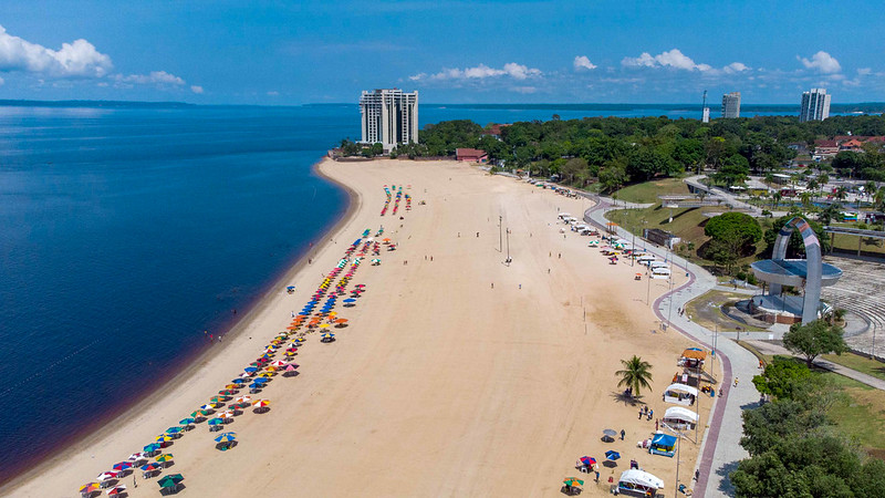 Praia da Ponta Negra fecha para banho a partir da tarde desta terça-feira por causa do Réveillon Manaus 2026