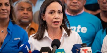 Escondida há 11 meses, María Corina Machado não irá à cerimônia do Nobel da Paz em Oslo