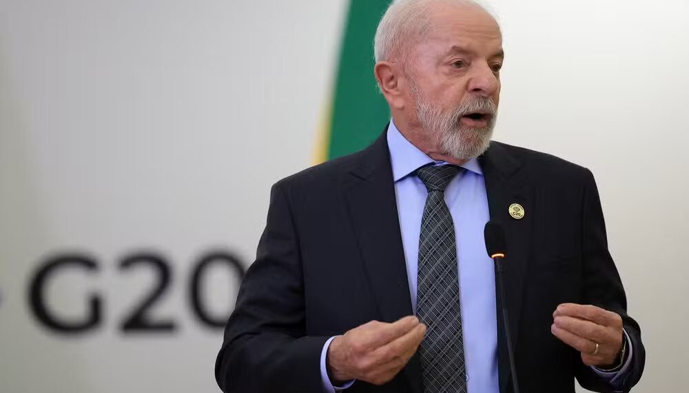 Lula assina indulto natalino de 2025 e exclui condenados por atos golpistas