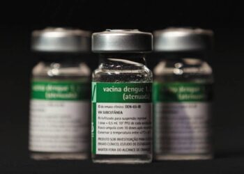 Anvisa oficializa registro da vacina contra dengue do Butantan; doses devem chegar ao SUS em 2026