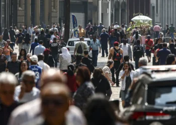 Brasil registra menor taxa de pobreza da série histórica e retira 8,6 milhões de pessoas da vulnerabilidade em 2024