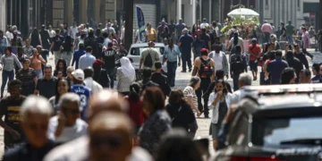 Brasil registra menor taxa de pobreza da série histórica e retira 8,6 milhões de pessoas da vulnerabilidade em 2024