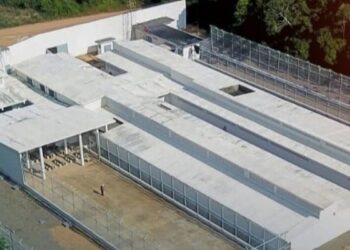 Após fuga de 14 detentos, forças de segurança reforçam policiamento em Maués, no Amazonas