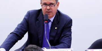 PF investiga esquema de propina com emendas e mira deputado do PDT