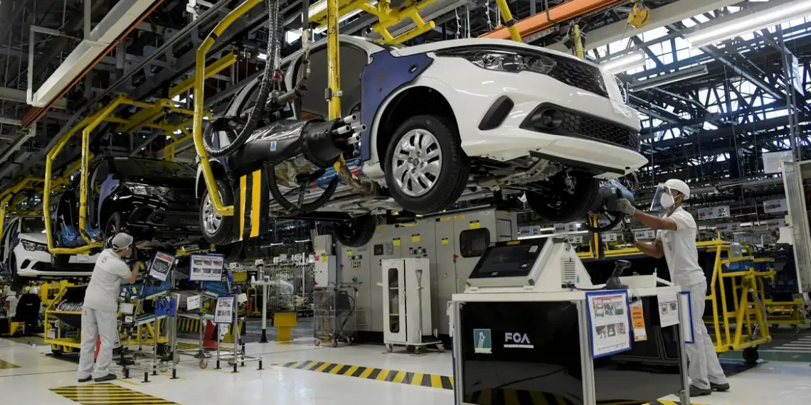 Produção de veículos cresce 3,5% em 2025, mas fica abaixo da expectativa da indústria