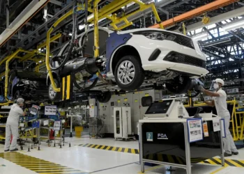 Produção de veículos cresce 3,5% em 2025, mas fica abaixo da expectativa da indústria