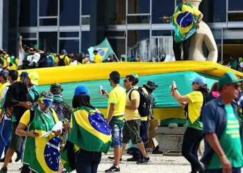 Apenas 179 dos condenados pelos atos de 8 de janeiro seguem presos, aponta STF