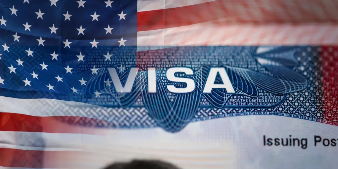 EUA suspendem processamento de vistos para 75 países, incluindo o Brasil