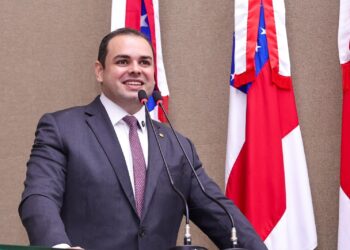 Roberto Cidade propõe cota mínima de mulheres em conselhos de empresas do Estado