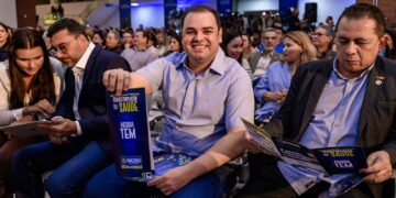 Roberto Cidade destaca investimentos e transparência na abertura da Expo Saúde Amazonas