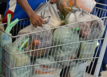 Preço da cesta básica cai em todas as capitais no último semestre de 2025
