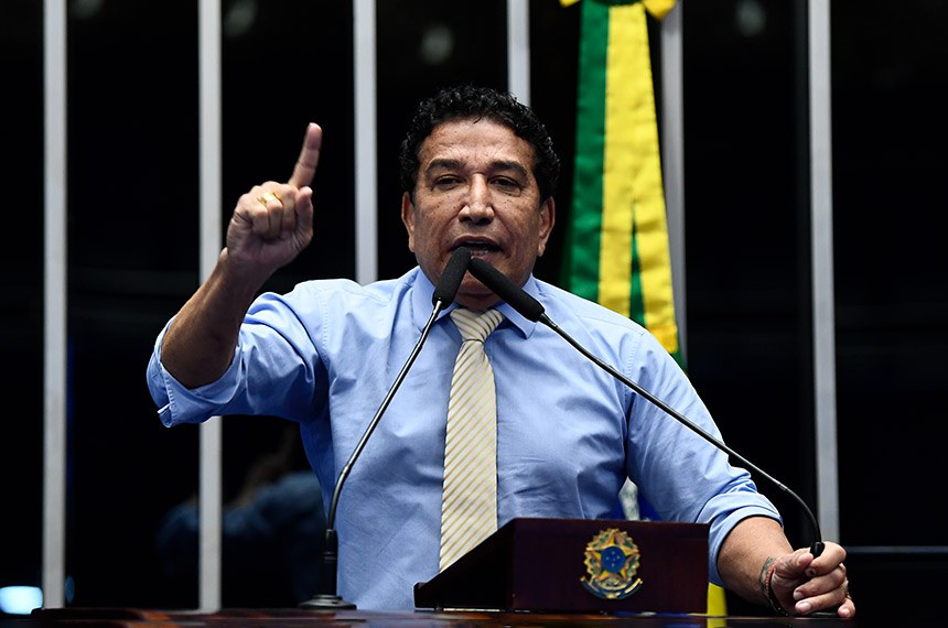 PMDF veta entrada de Magno Malta em batalhão onde Bolsonaro está preso: ‘Falta de autorização’