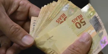 Seguro-desemprego tem reajuste e valor máximo passa de R$ 2,5 mil