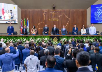 Roberto Cidade abre ano legislativo 2026 e destaca parceria entre Aleam e Governo