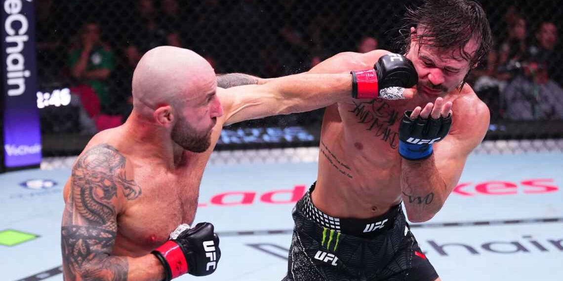 Volkanovski vence Diego Lopes no UFC 325 e iguala recorde histórico de José Aldo