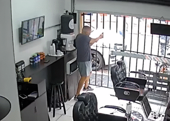 PM de folga reage a roubo de Porsche e mata suspeito no Sacomã, zona sul de SP
