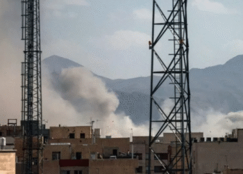EUA e Israel lançam ofensiva conjunta contra o Irã em operação de larga escala