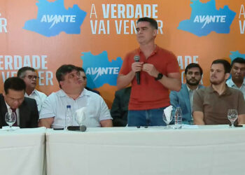 David Almeida oficializa pré-candidatura ao Governo e sobe o tom contra Wilson Lima