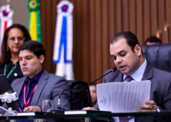 Lei aprovada na Aleam proíbe operadoras de cobrar por modems e decodificadores extraviados