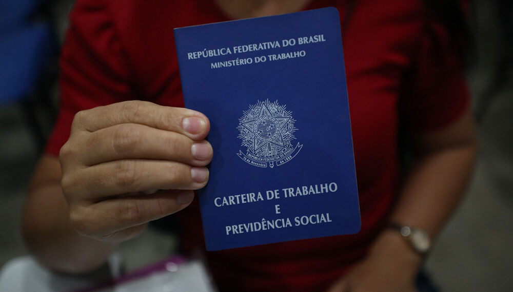 Semana começa com quase 300 oportunidades de trabalho