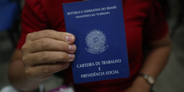 Semana começa com quase 300 oportunidades de trabalho