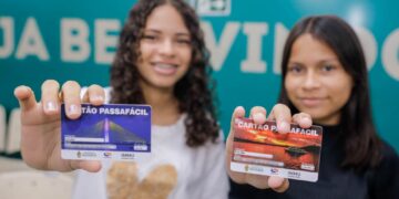 Na primeira viagem do ano, é necessário encostar o cartão três vezes no validador para atualizar os dados.