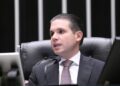 Concursos e salários: Tudo sobre o projeto aprovado que cria 16 mil vagas no MEC e bônus na Receita