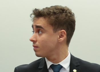 Nikolas Ferreira e pastor da Lagoinha usaram jatinho de banqueiro em campanha de Bolsonaro, revela jornal
