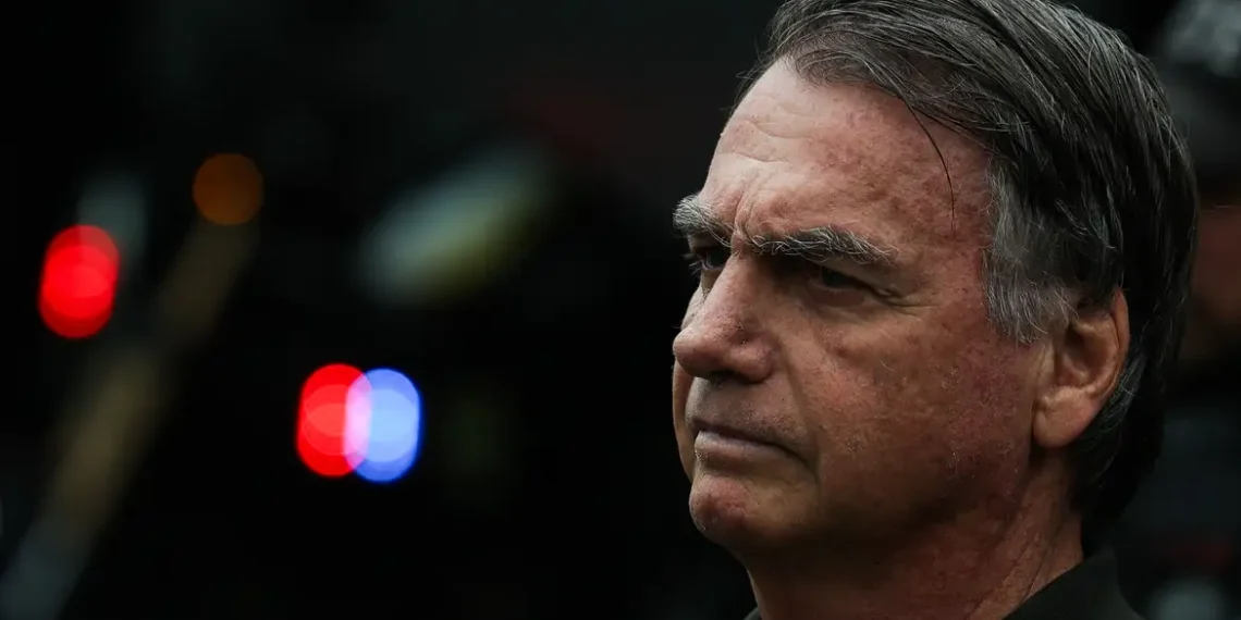 PGR dá parecer favorável à prisão domiciliar humanitária de Jair Bolsonaro