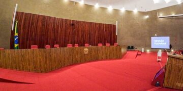 Rumo a 2026: TSE vota regras para uso de IA e impulsionamento de críticas na internet