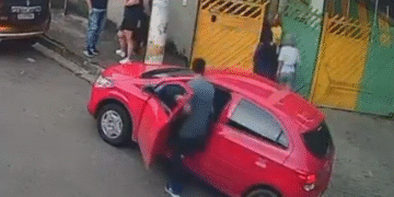 Funcionário de escola persegue criminoso e salva bebê de 2 meses levado durante roubo de carro