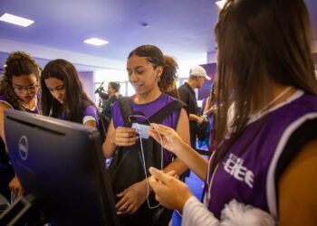 Portas Abertas: CIEE oferece 93 vagas de estágio e aprendizagem para estudantes no Amazonas