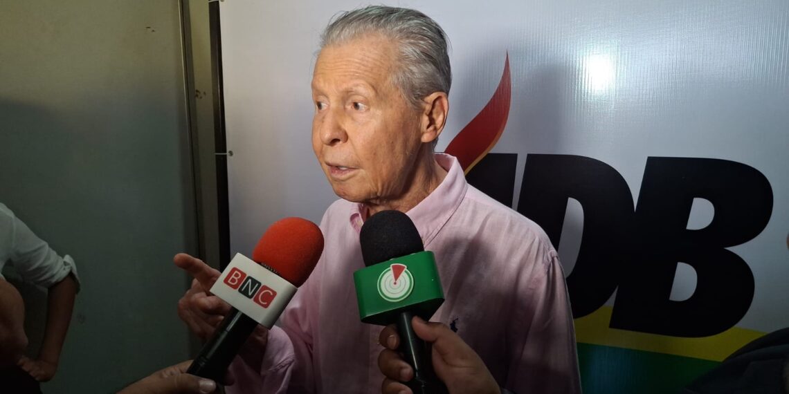 Arthur Virgílio filia-se ao MDB e sela aliança estratégica com Eduardo Braga e Omar Aziz