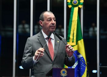 Omar Aziz lidera corrida ao Governo do Amazonas em todos os cenários, aponta Quaest